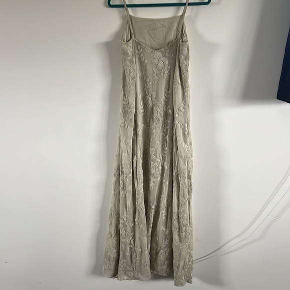 NAKD embroidered maxi dress in light green - Picture 11 of 14